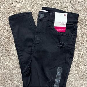 NWT SO Women's Distressed Black size 11 Jeggings super high rise